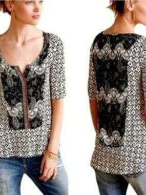 Anthropologie Akemi + Kin Ikat Boho Blouse S Black White Paisley 100% Cotton Top